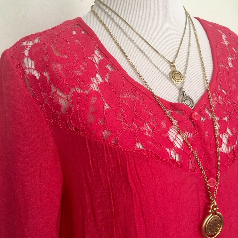 Zak & Rachel fuchsia NWT lace, long sleeve top